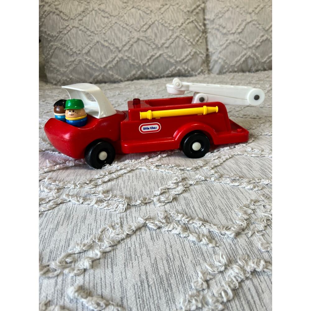 Vintage Little Tikes Fire Truck Engine with 2 People